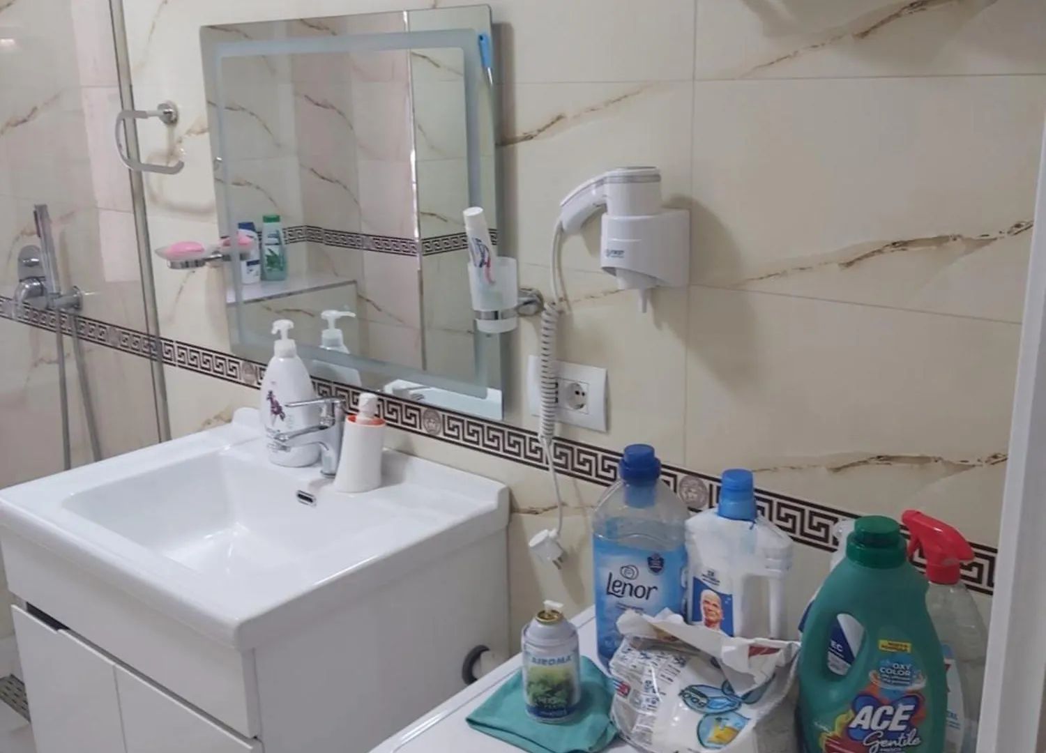 Gesapartment Tirana 0*,  Albania